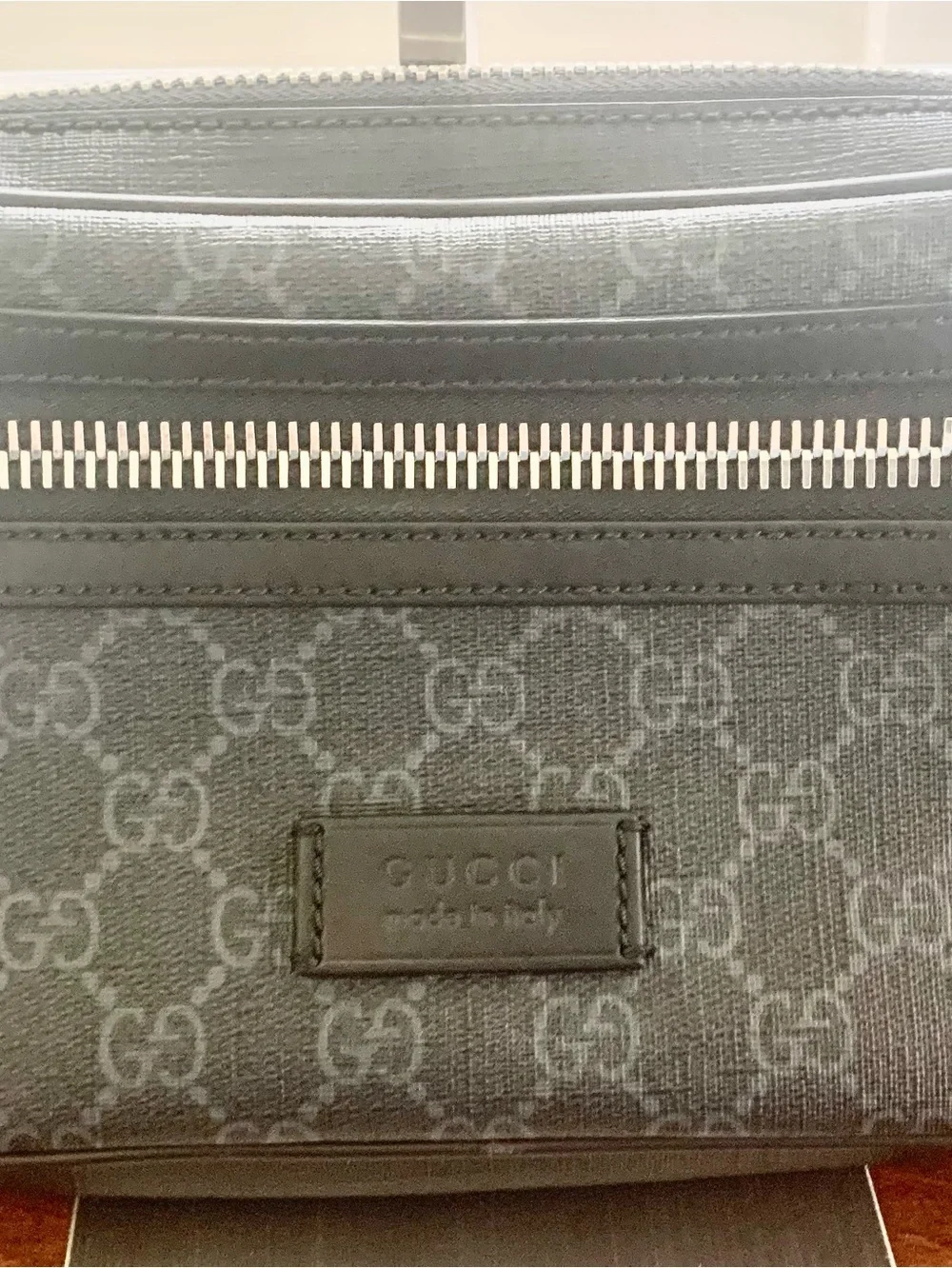 Gucci Gray & Black GG Supreme Monogram Crossbody